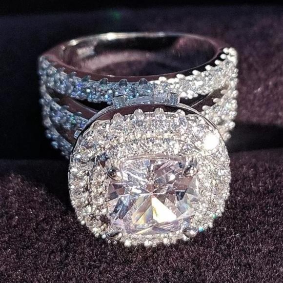 NEW 925 STERLING SILVER DIAMOND HALO RING - Picture 5 of 6